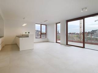De snelste manier om een bezoek te brengen aan dit appartement? Vraag je bezoek aan via de rode knop op onze website (www.dewaele.com) en je...