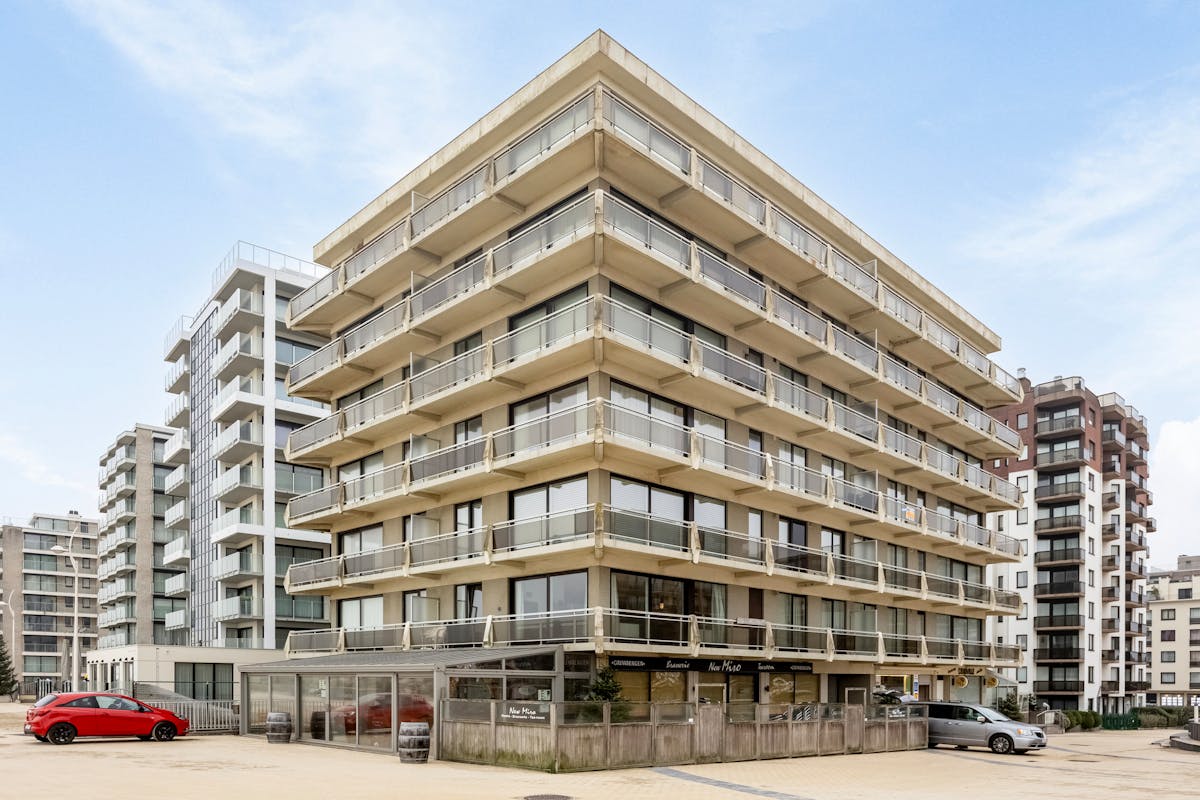 Instapklaar restaurant met terras op de Zeedijk in De Panne - foto 4