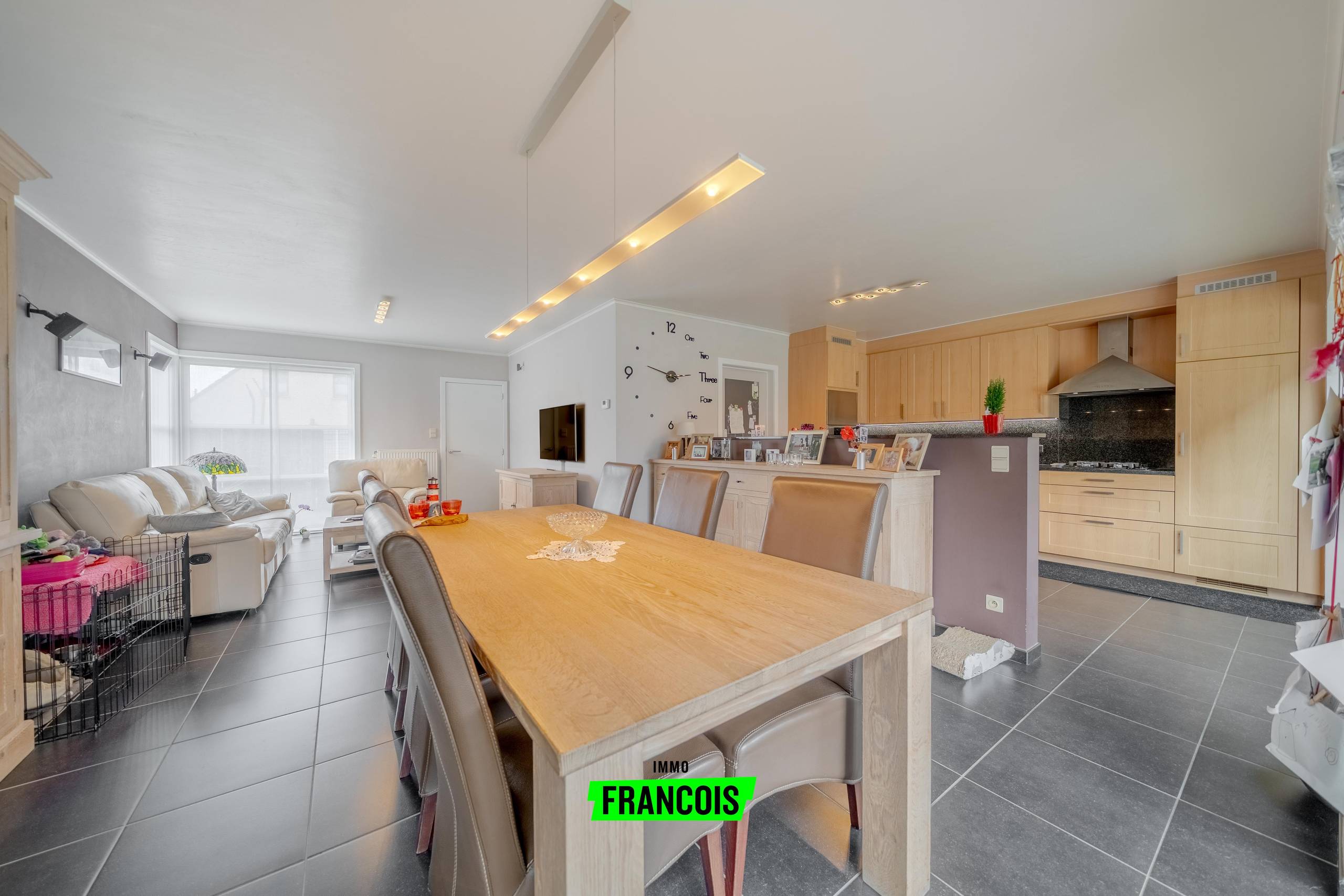 Instapklare, energiezuinige gezinswoning met 3 slaapkamers en ruime tuin te koop in Houthulst! - foto 2