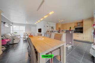 Deze recent gebouwde en volledig instapklare gezinswoning is gelegen in een rustige, aangename wijk in Houthulst en biedt een ideale combinatie...