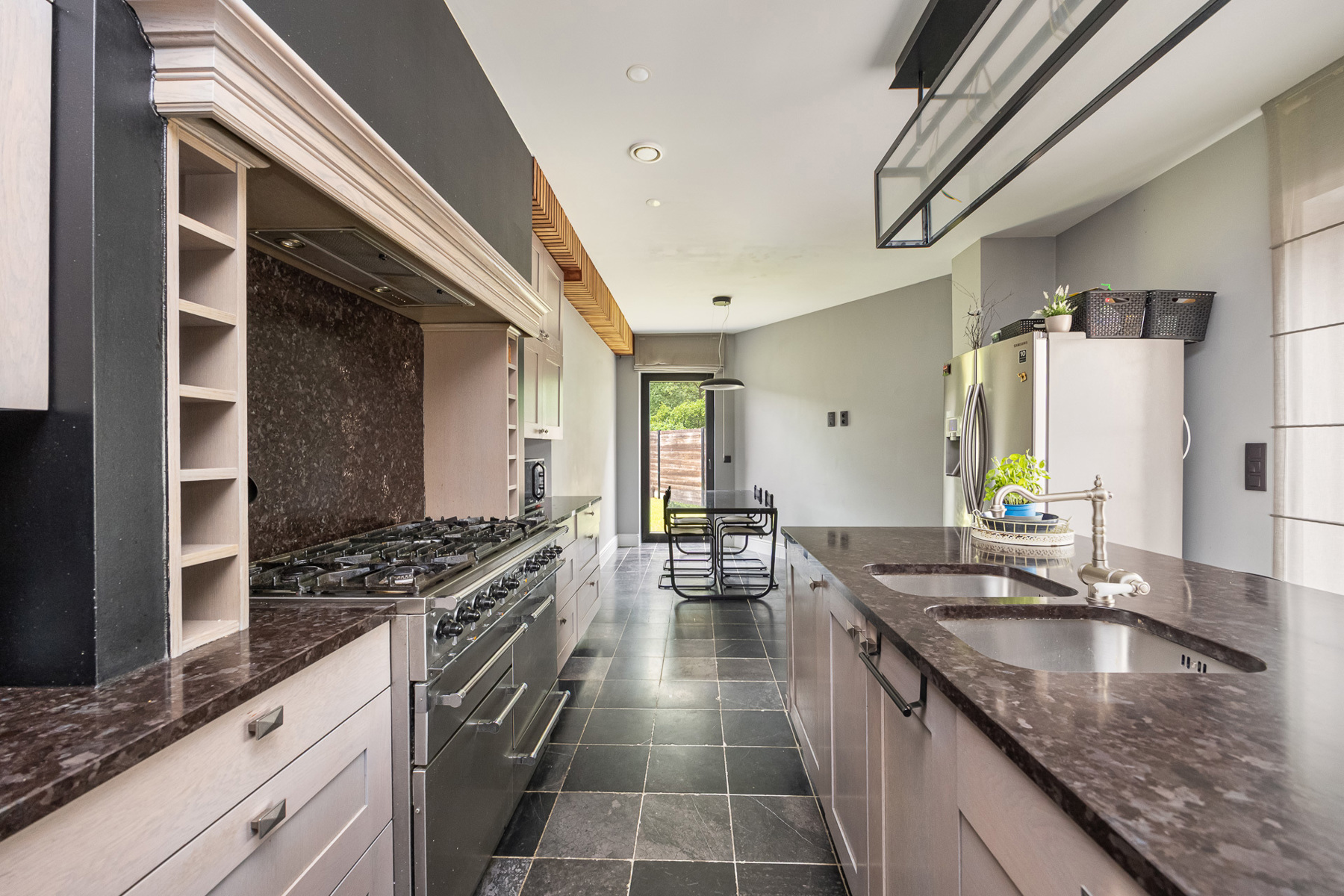 Hoogwaardig afgewerkte villa met tal van mogelijkheden - foto 5