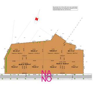 Uniek gelegen lot bouwgrond ( 1.265 m² ) voor het bouwen van een alleenstaande villa en dit gelegen in een rustige en residentiële villawijk te Knokke-Heist. Bereikbaar via een gemeenschappelijke oprijlaan.<br />Totale grondoppervlakte: 1.265 m² waarvan 58 m² oprijlaan. Voor verdere inlichtingen bel 0479 22 68 72
