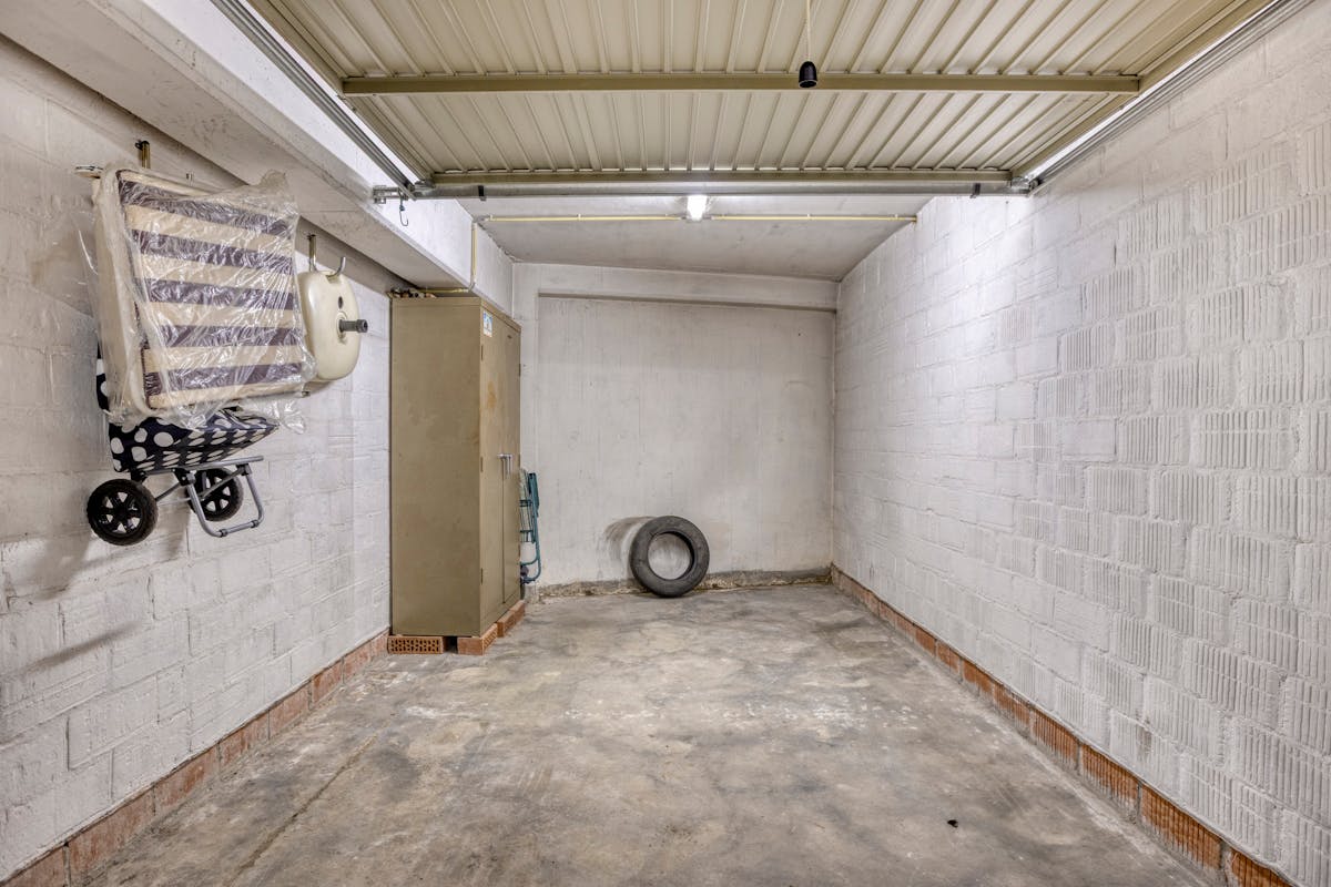 Garagebox in de Joststraat vlakbij de zeedijk te Koksijde-Bad - foto 2
