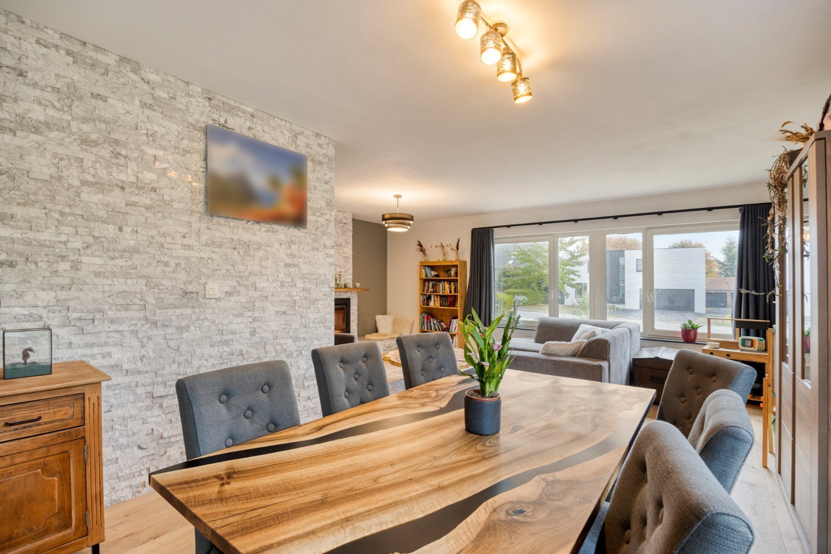 Open bebouwing met 4 slaapkamers, bureau, garage en prachtige tuin in Boutersem – EPC 158 kWh/m² - bewoonbare opp. 282 m² - foto 3