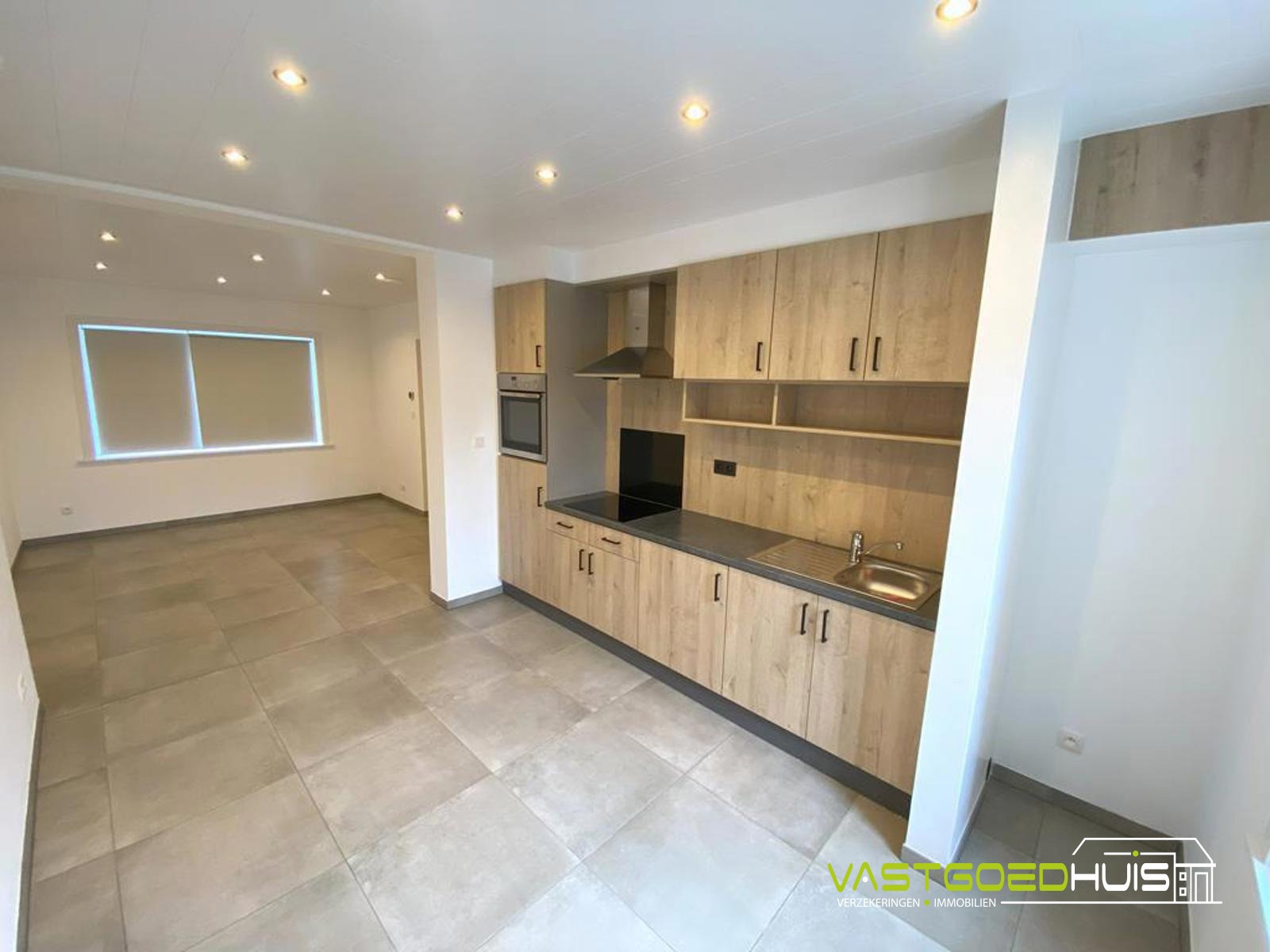 Prachtig gerenoveerde woning met 2 ruime slaapkamers! - foto 4