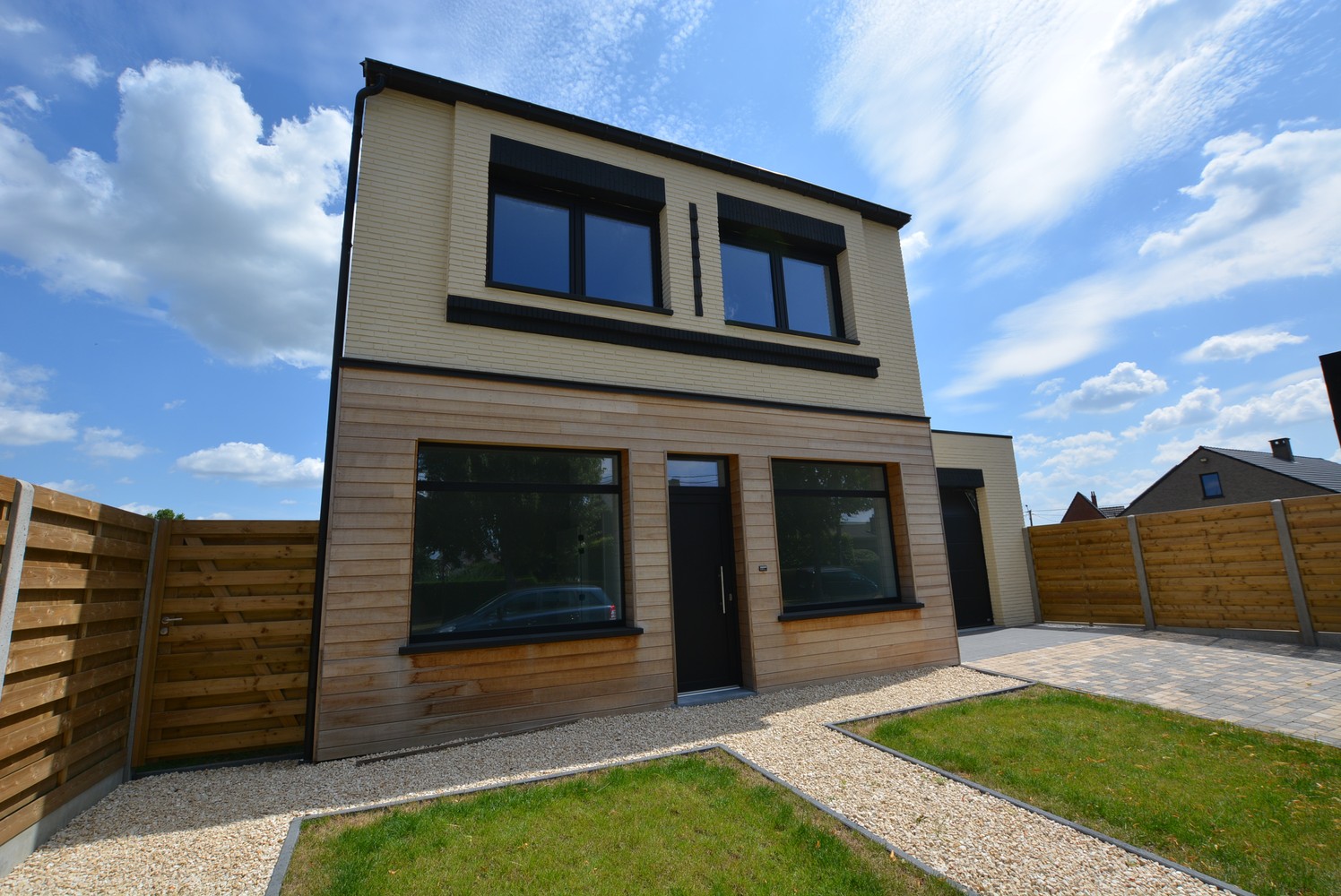 Gerenoveerde gezinswoning op perceel van 835 m² - foto 3