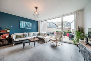 We Invest Malmedy biedt u dit mooie appartement aan op de begane grond van een rustige, kleine residentie (4 appartementen). Het gebouw is in...