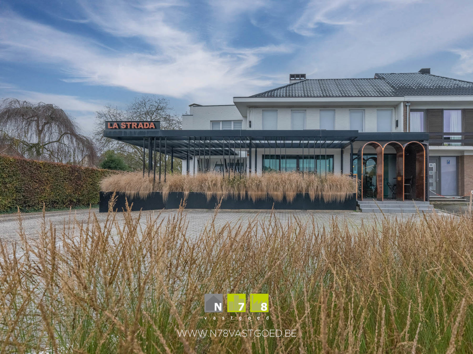 Commercial à vendre à Maasmechelen - photo 1