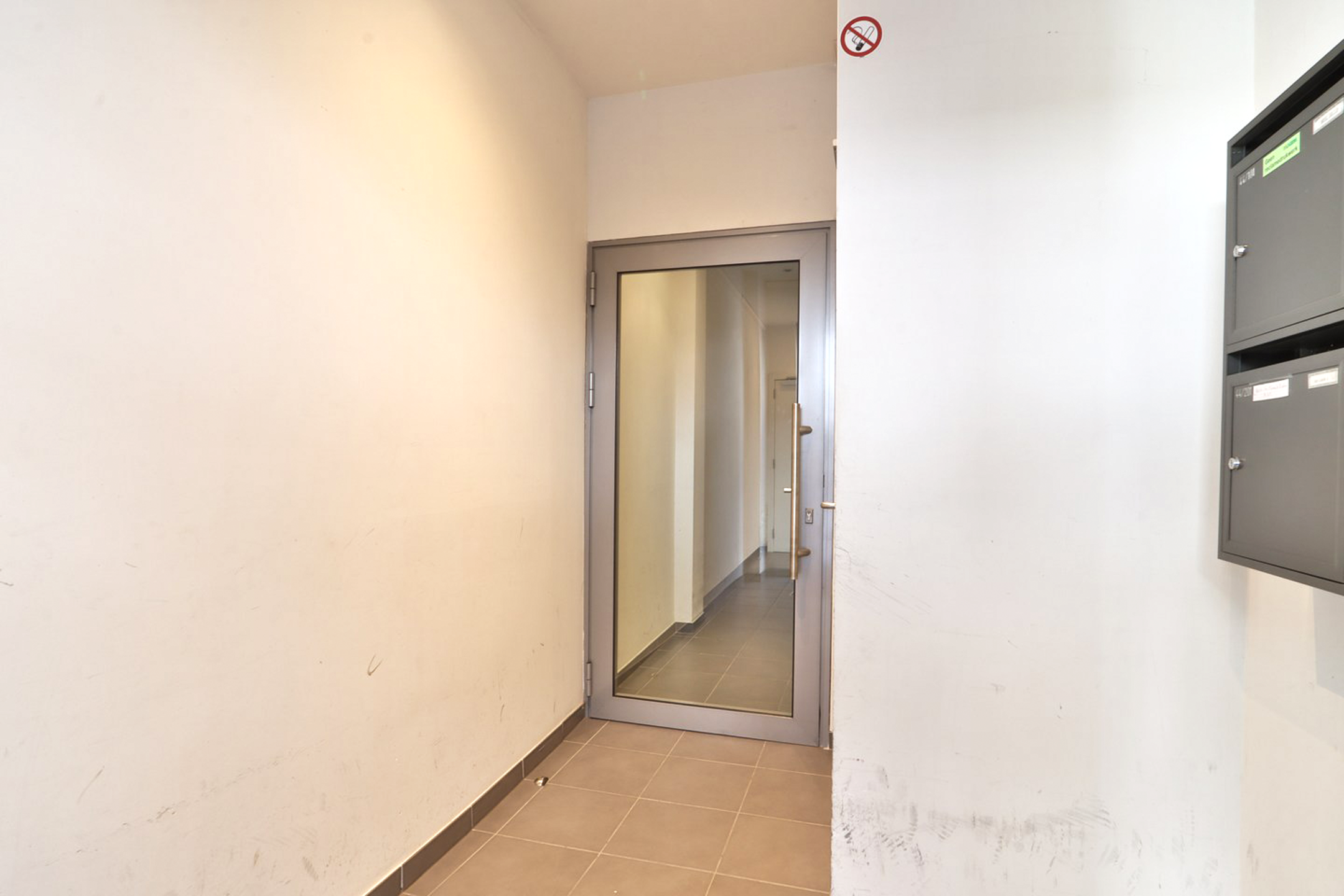 Appartement à vendre à Beveren-Kruibeke-Zwijndrecht avec 1 chambre - photo 2