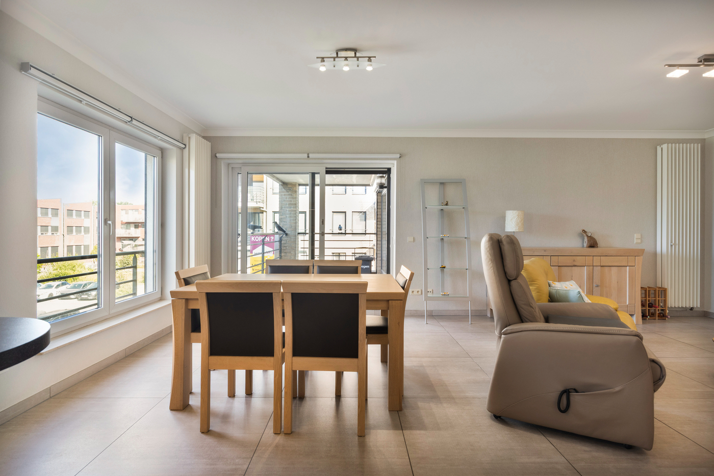 Ruim en lichtrijk appartement met 3 slaapkamers in Burcht - foto 5