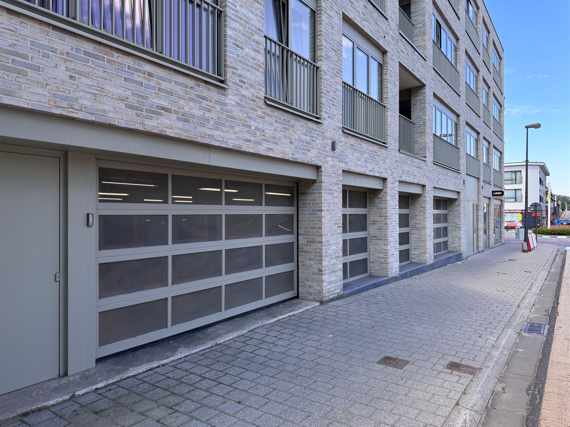 7 autostaanplaatsen op gewilde locatie in Wetteren - foto 4