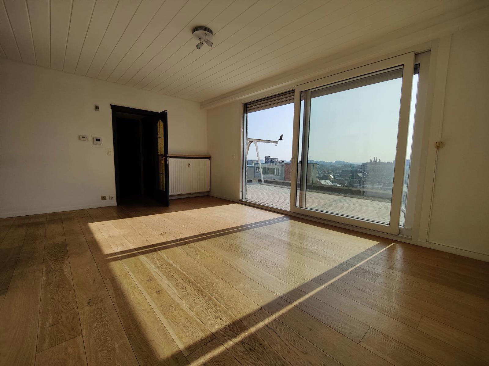 Apartment for rent in Antwerp with 2 bedrooms - photo 2