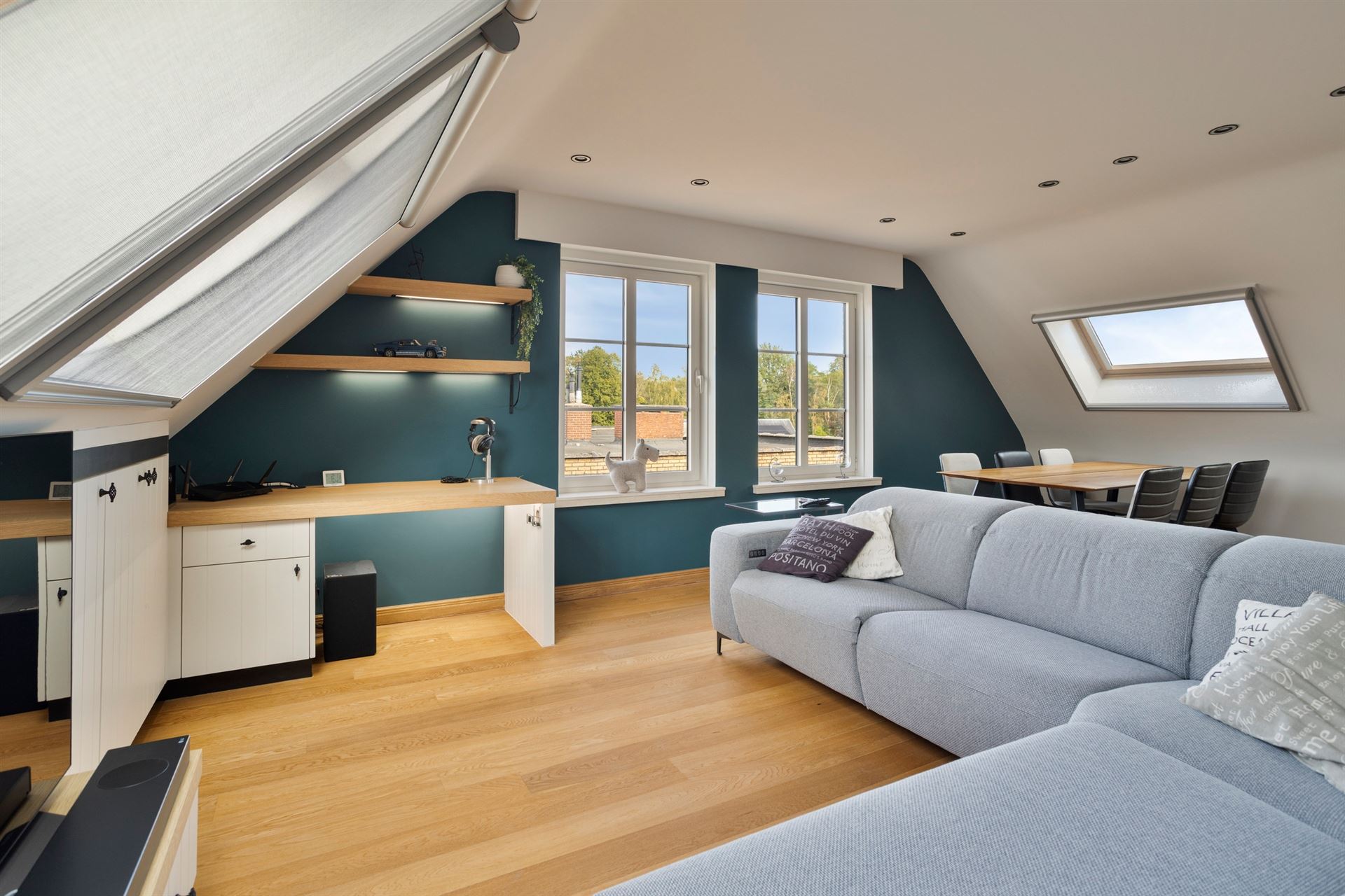 Instapklaar appartement met 2 slpk's, terras, garage en berging! - foto 4