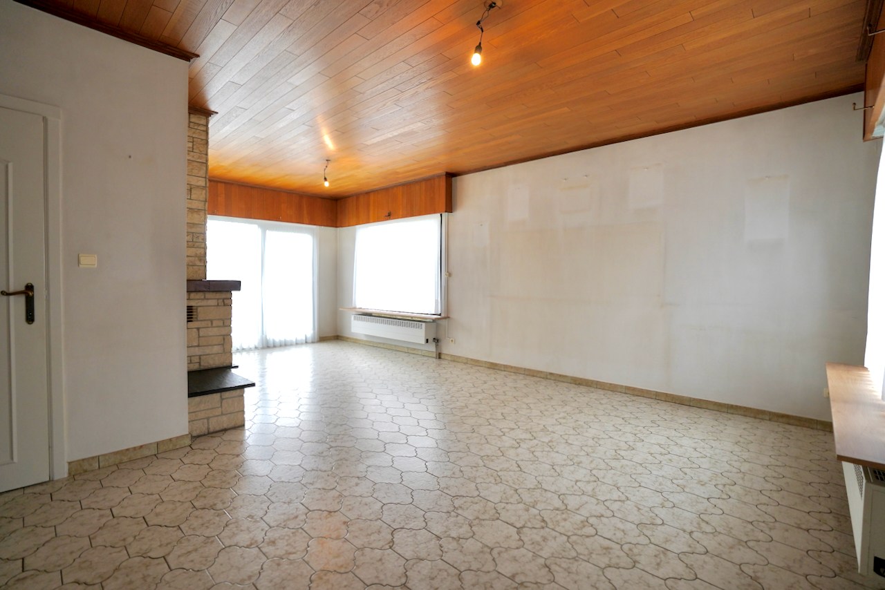 Open bebouwing met veel potentieel in rustige woonwijk te Kluizen! - foto 4