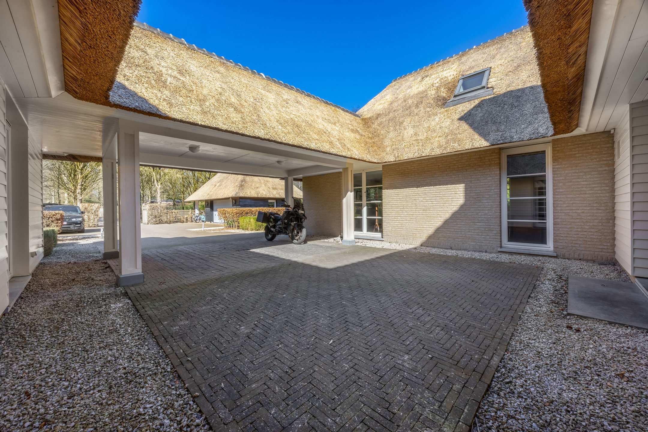 Unieke villa – Exclusief Wonen in Privacy en Luxe   - foto 4