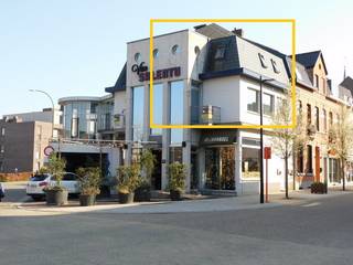 Ontdek dit aangename duplexappartement, ideaal gelegen aan de Koolmijnlaan 29 in het centrum van Beringen. Met een bewoonbare oppervlakte van 98 m²...