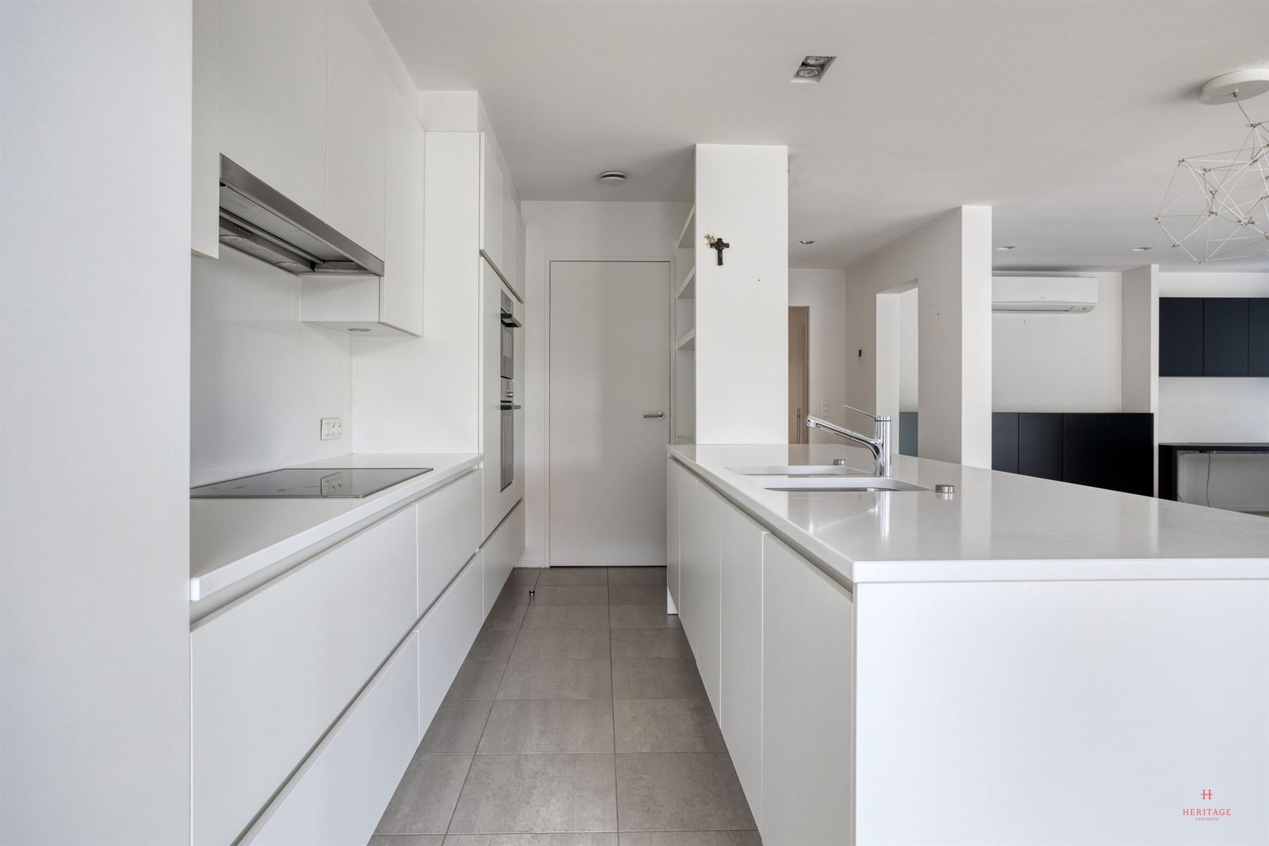 Ruim appartement in het centrum van Roeselare - foto 4