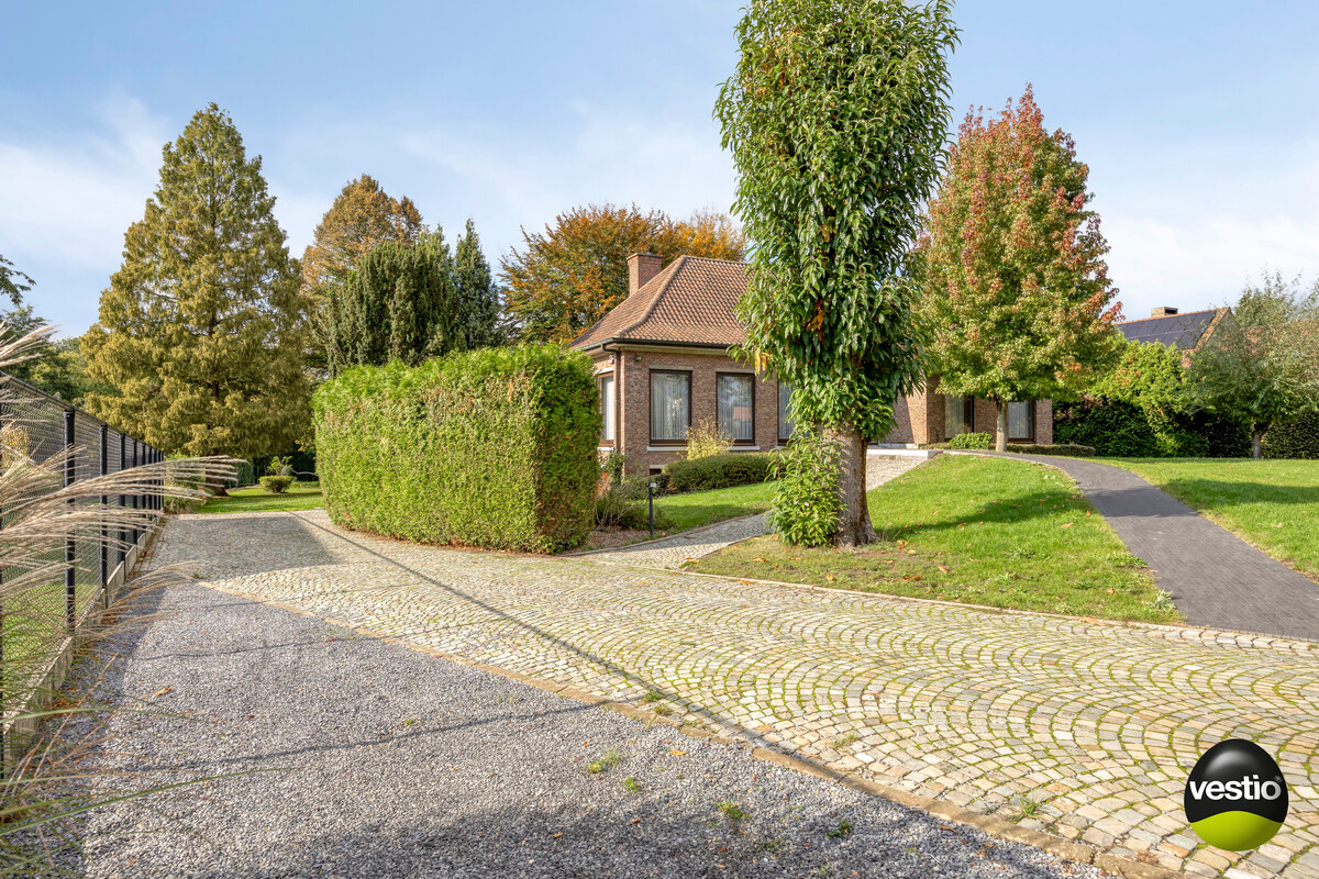 House for sale in Bilzen-Hoeselt with 4 bedrooms - photo 2