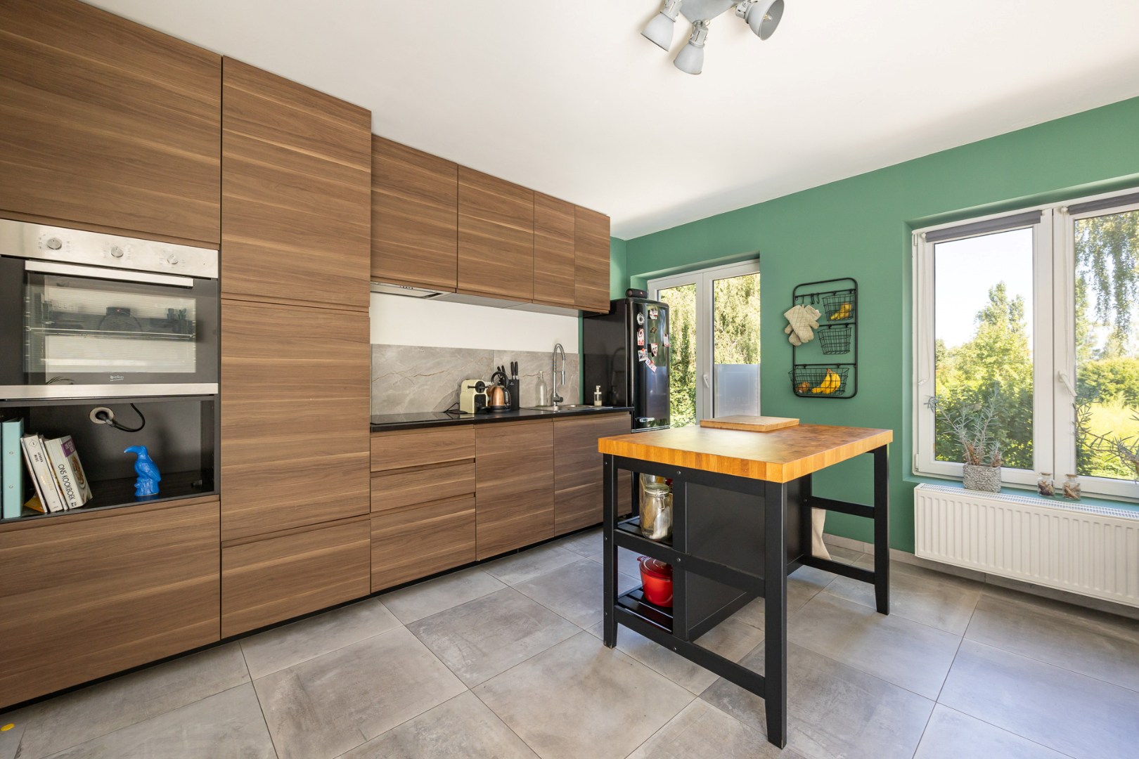 Gerenoveerd (2017) 2-slaapkamer appartement (112m²) met terras en autostaanplaats! - foto 3