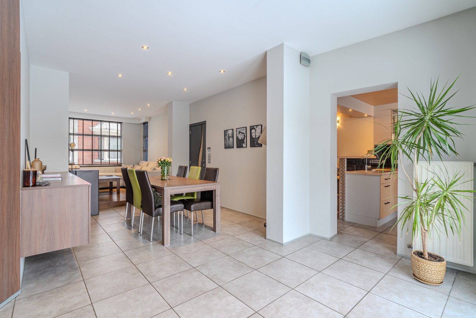 INSTAPKLARE WONING MET TUIN EN GARAGE! - foto 3