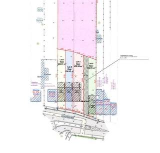<p><span>In een strategisch gelegen zijweg van de grote baan hebben wij deze bouwgrond (lot 2) te koop. </span></p><p><span>Erpe is zeer goed gelegen in de omtrek rond de stad Aalst. </span></p><p><span> </span></p><p><span>De bouwgrond meet 330 m² en is geschikt voor een gesloten bebouwing. </span></p><p><span>Bouwvoorschriften op aanvraag. </span></p><p><span> </span></p><p><span>Voor meer informatie en/of een bezoek, contacteert u Didier van Immo Zone op het nummer 0476/ 73. 17. 99.</span></p><p><span> </span></p>
