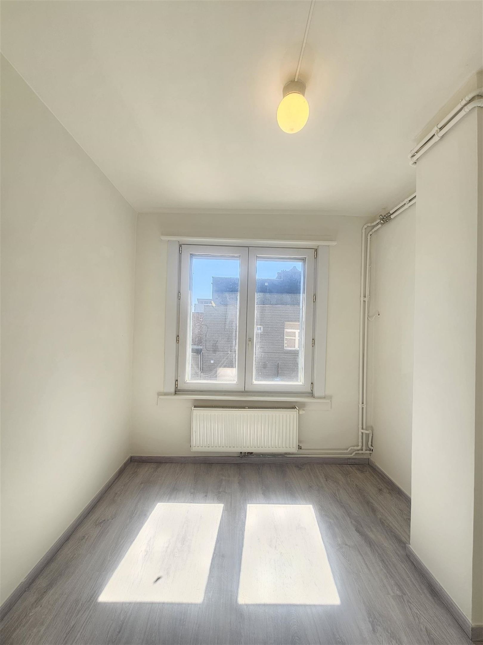 Instapklaar appartement met terras op uitstekende locatie! - foto 5