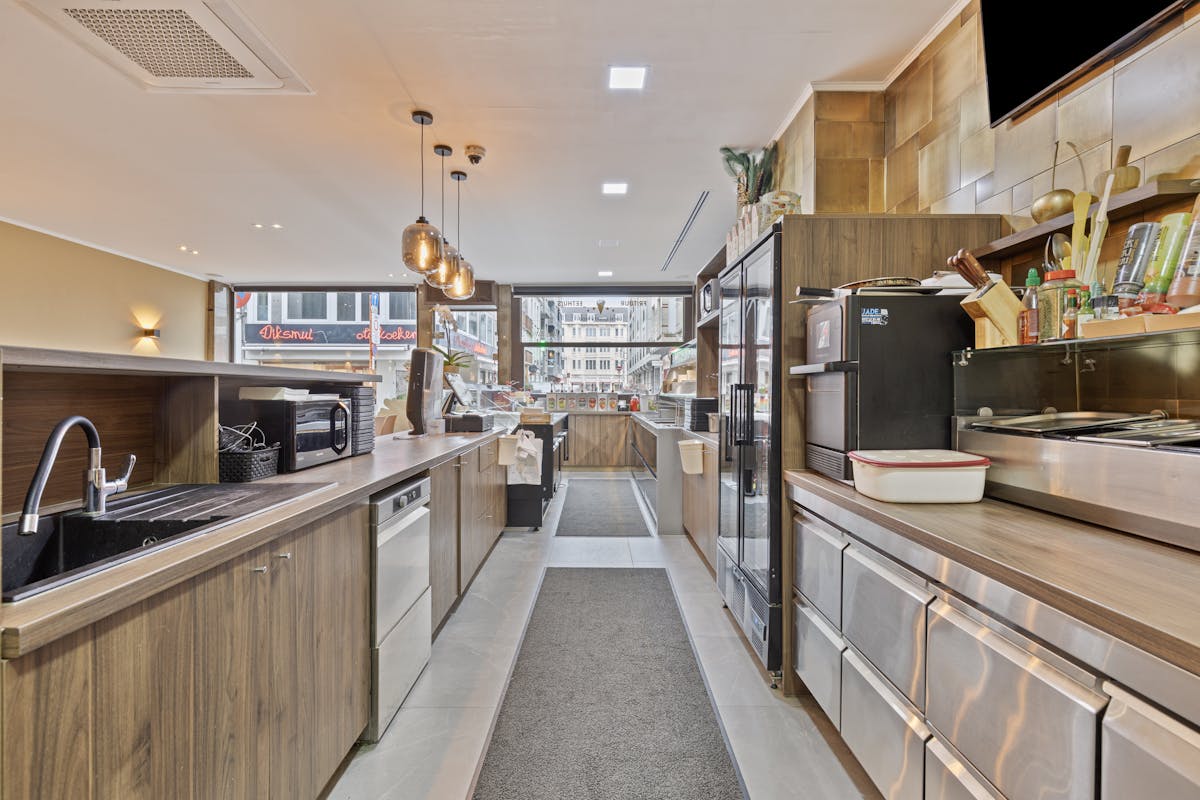 Te huur + overname handelspand in de Kerkstraat in Blankenberge - foto 4