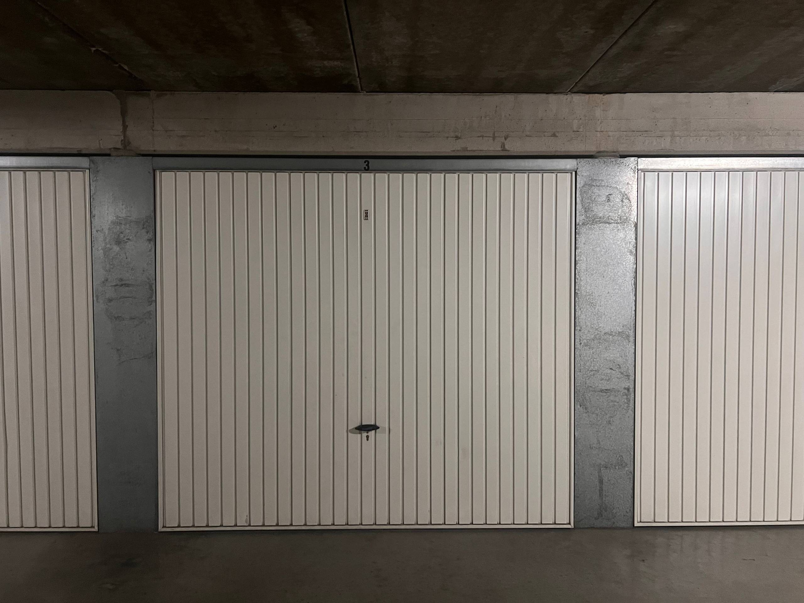 Uiterst centraal gelegen garagebox te Blankenberge - foto 2