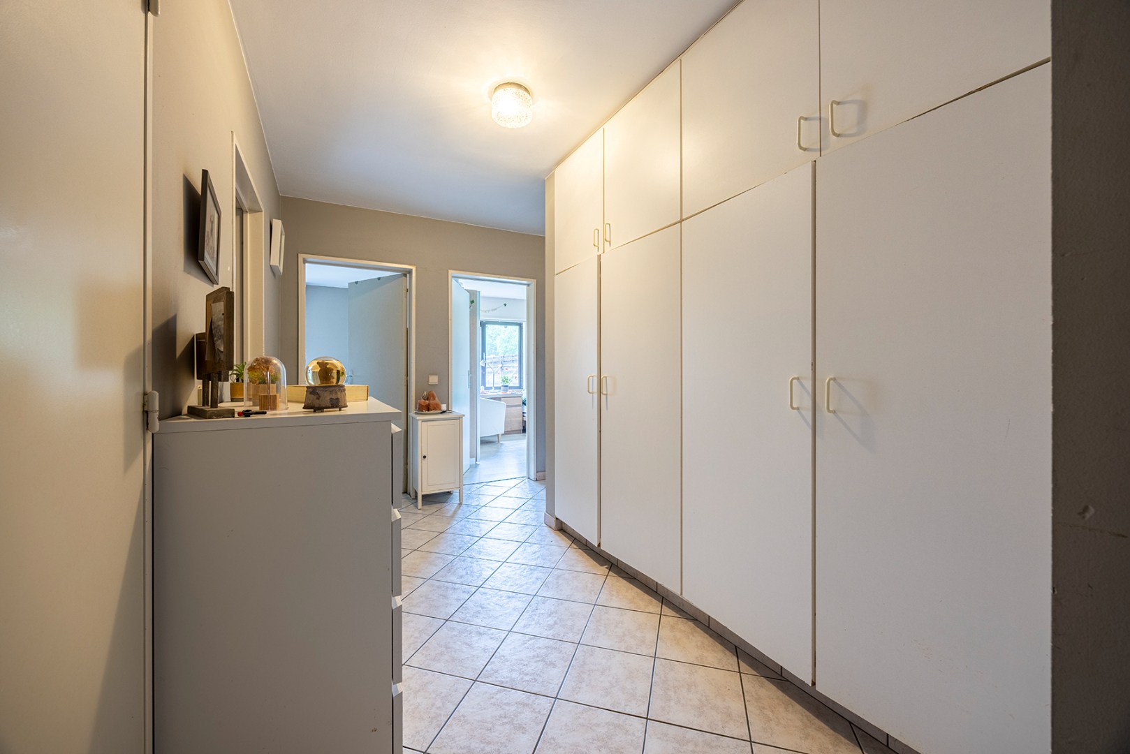 Gelijkvloers appartement met 3 slaapkamers en tuin - foto 5