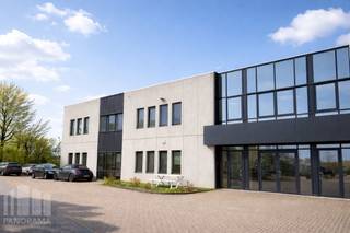 Office space of 239 m² for rent in the Sphere Business Park in Zellik, strategically located on the outskirts of Brussels. Thanks to its location along the dynamic Pontbeeklaan, your business benefits from excellent visibility and easy accessibility, with direct connections to the R0 ring road and the E40 motorway.<br /><br />The move-in ready office space is located on the ground floor and is fully equipped for immediate use. It includes air conditioning, double glazing, efficient heating, modern lighting and sanitary facilities. The recently renovated façade also contributes to a professional and contemporary appearance for your company.<br /><br />In addition, 7 private parking spaces are included, providing extra convenience for employees and visitors. The space will be available from 1/05/2026.<br /><br />Interested or would you like more information?<br /><br />Contact PANORAMA B2B for additional details, floor plans, or to schedule a site visit at 0477 09 00 09.