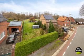 Bouwkavel gelegen te Wellen, Langenakker.Rustige en groene ligging in een autoluwe straat met een open, vrij uitzicht op achterliggend bos en...
