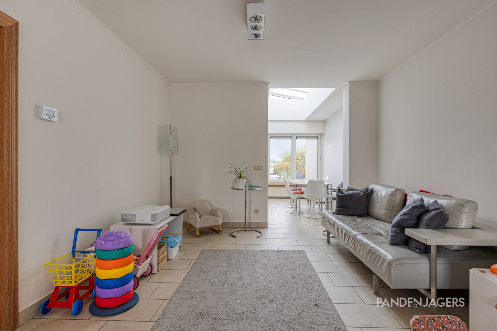 Verrassend ruime HOB (290 m²) met garage voor 3 wagens te Duffel - foto 4
