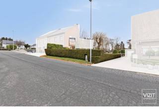 Lot 3 biedt een gunstig gelegen bouwgrond in een rustige verkaveling aan de stadsrand van Ninove. De kavel is geschikt voor een halfopen...
