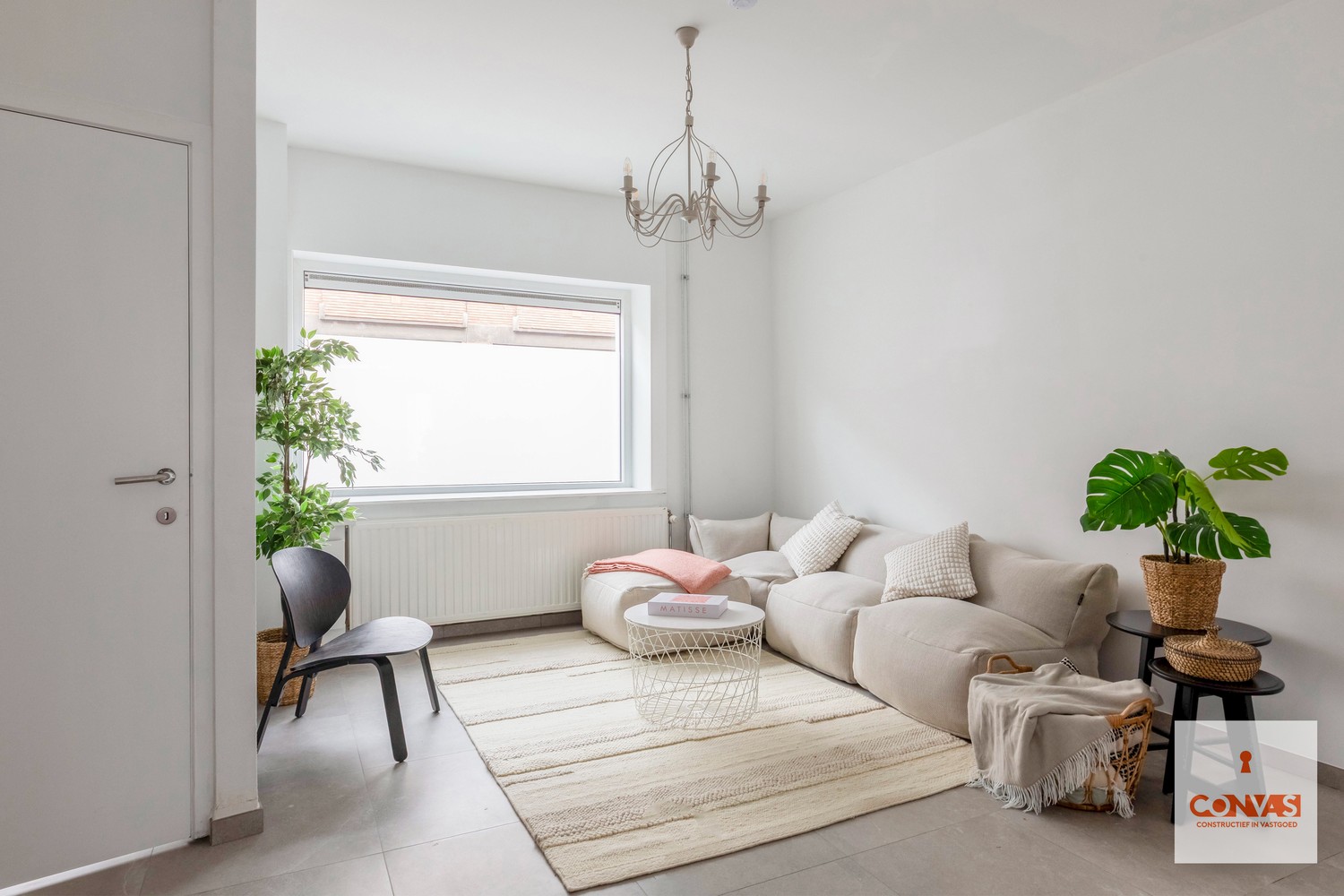 Verhuurde gerenoveerde woning met drie slaapkamers - photo 2