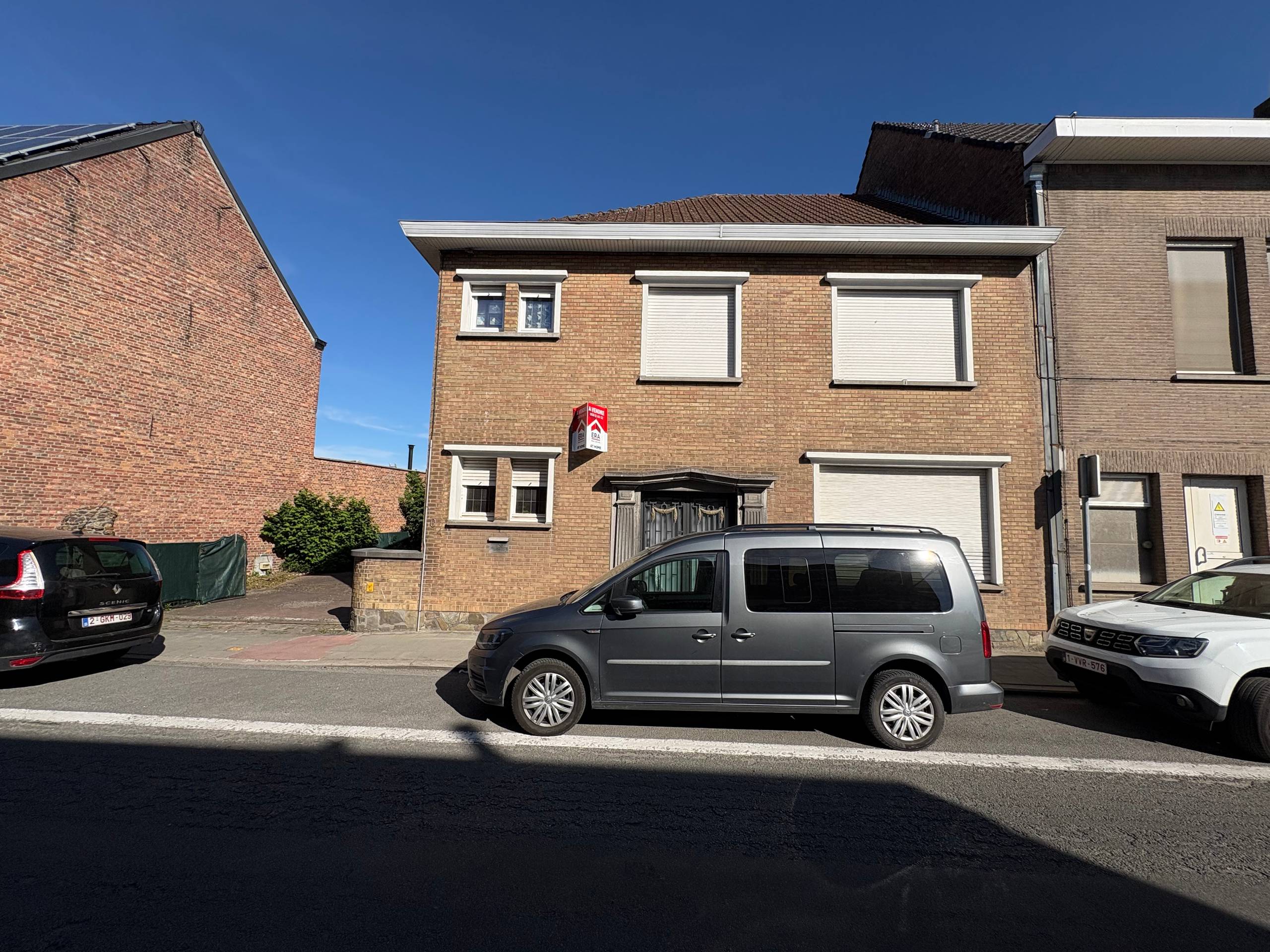 Halfopen bebouwing te koop met 4 slaapkamers en garage - foto 4