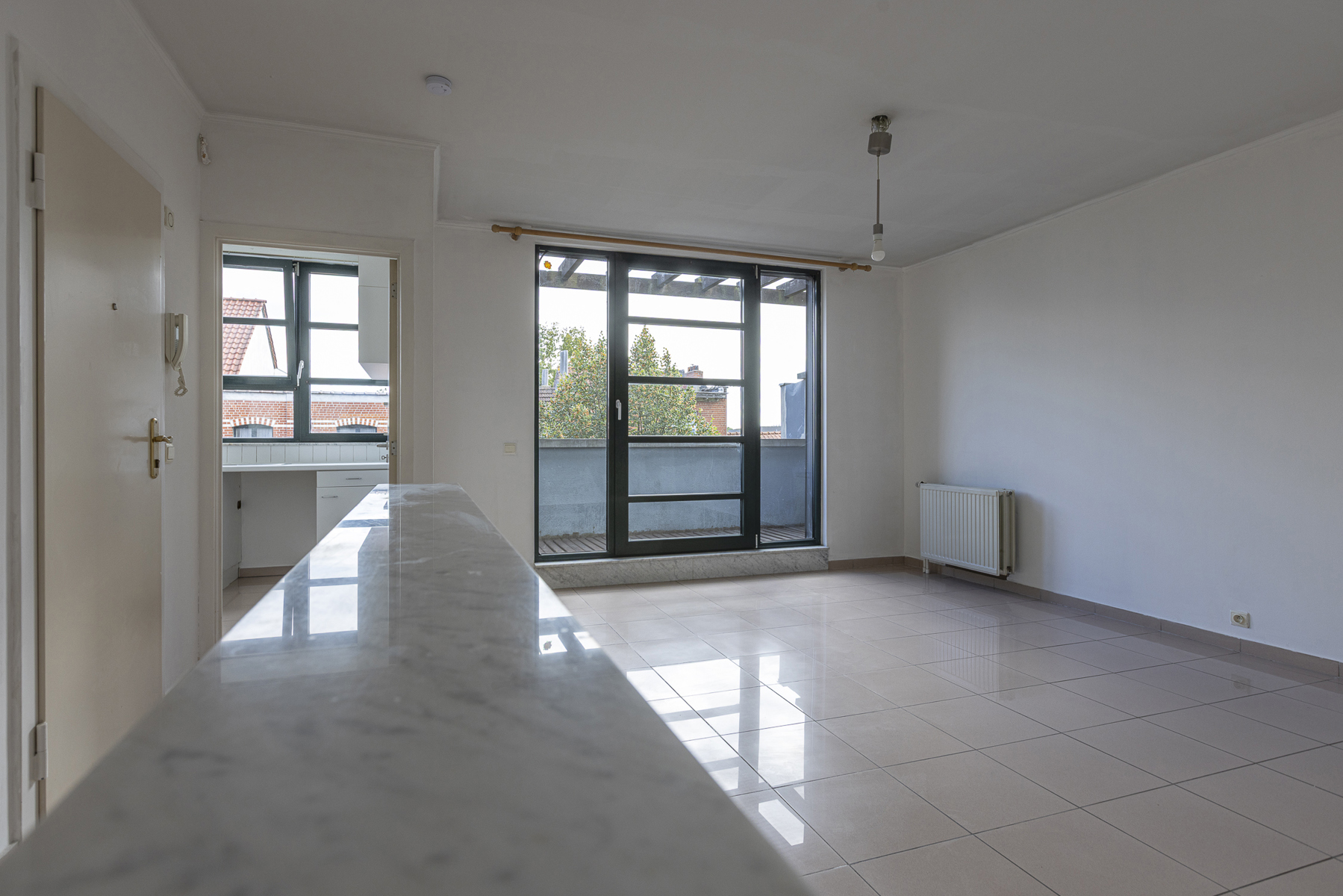 Appartement met 2 slaapkamers, 2 terrassen & autostaanplaats - foto 4