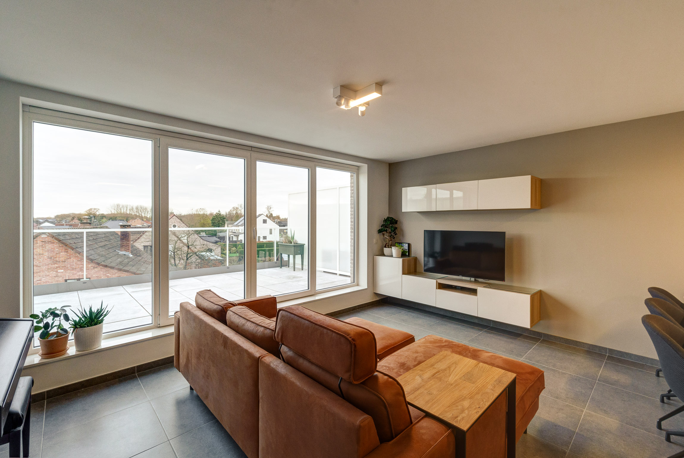 Recent appartement met 2 slpks en 2 parkings in Begijnendijk - foto 3