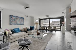 PRACHTIG MODERN APPARTEMENT IN SINT-JOB-IN-'T-GOOROp een uitstekende, centrale ligging in het hart van SINT-JOB-IN-'T-GOOR  bevindt zich dit zeer...