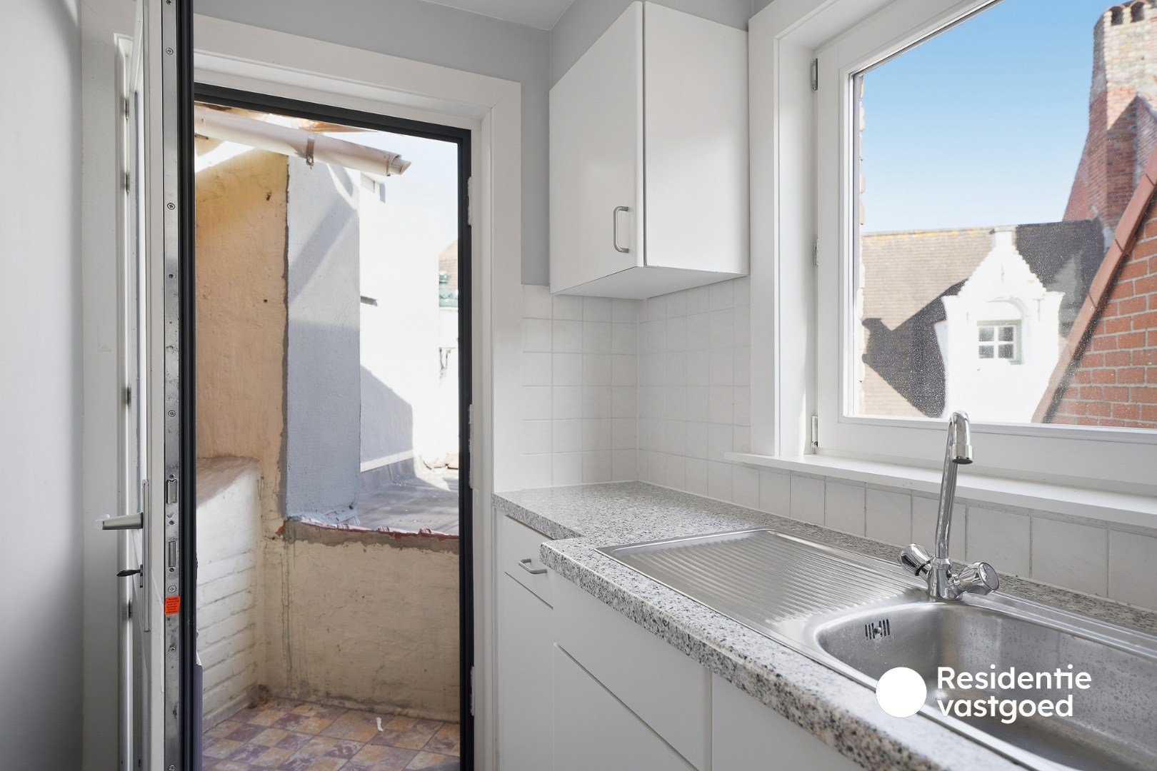 Charmante stadswoning met garage en 2 slaapkamers - foto 5