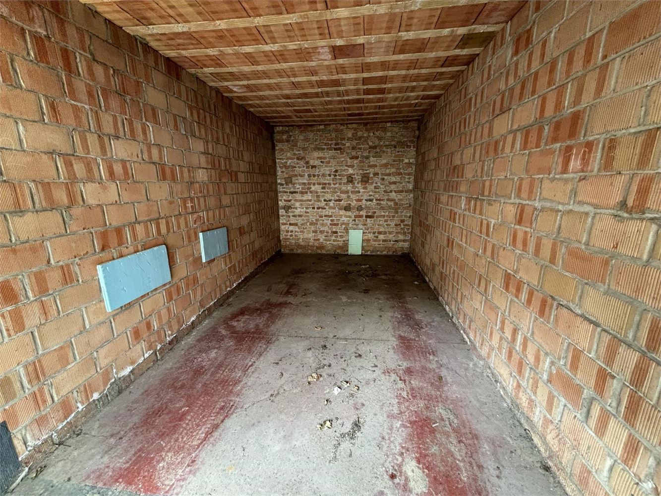 Afgesloten garagebox in een bovengronds complex ! - foto 3