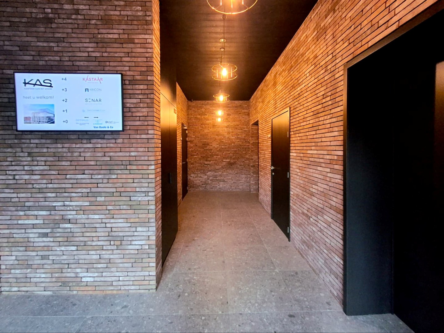 Commercial for rent in Tielt - photo 3