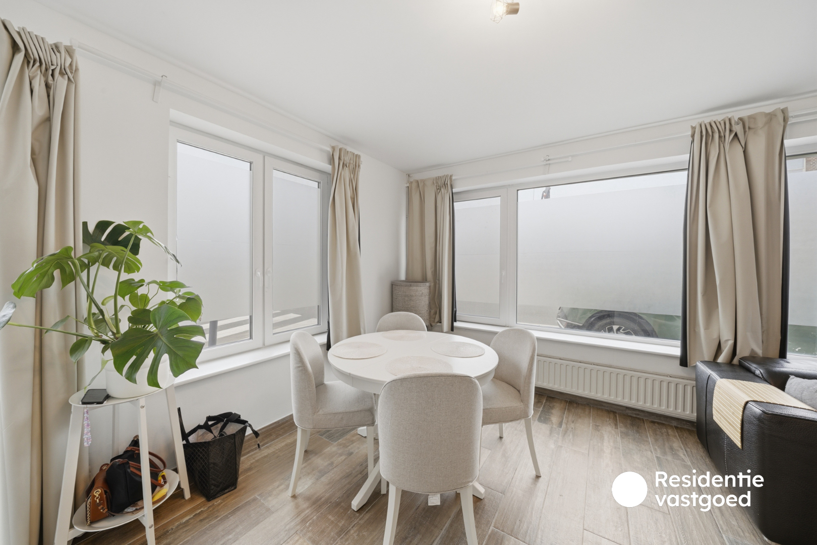 Gerenoveerd gelijkvloers appartement met 3 slaapkamers en EPC A in Westkerke! - foto 5