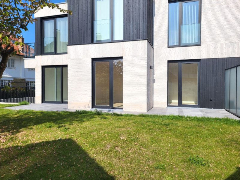 Spacious 2-bedroom flat - photo 5