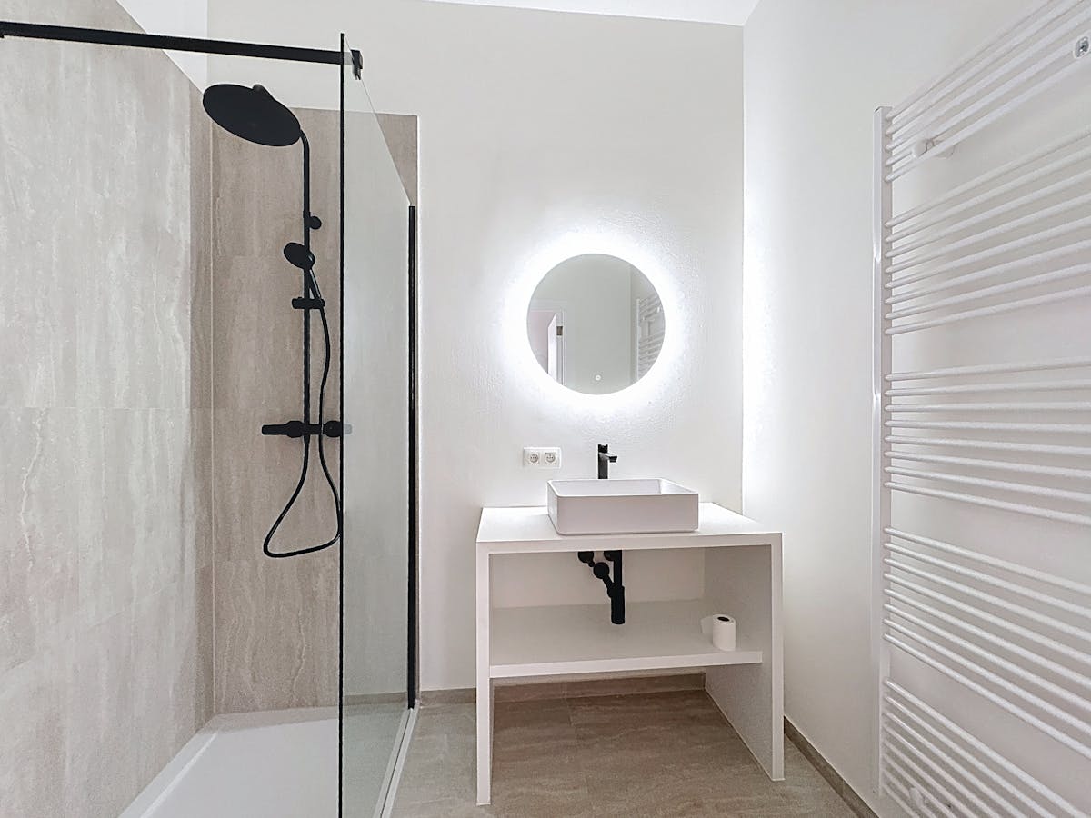 Gerenoveerd 1-slaapkamerappartement te huur in Berchem - foto 5