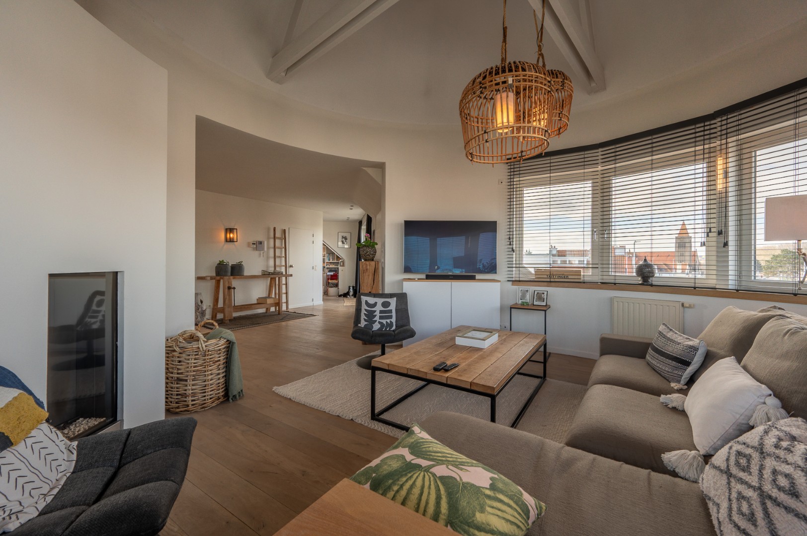 Exclusief dakappartement met panoramische zichten, op wandelafstand van de zeedijk in Duinbergen - photo 1