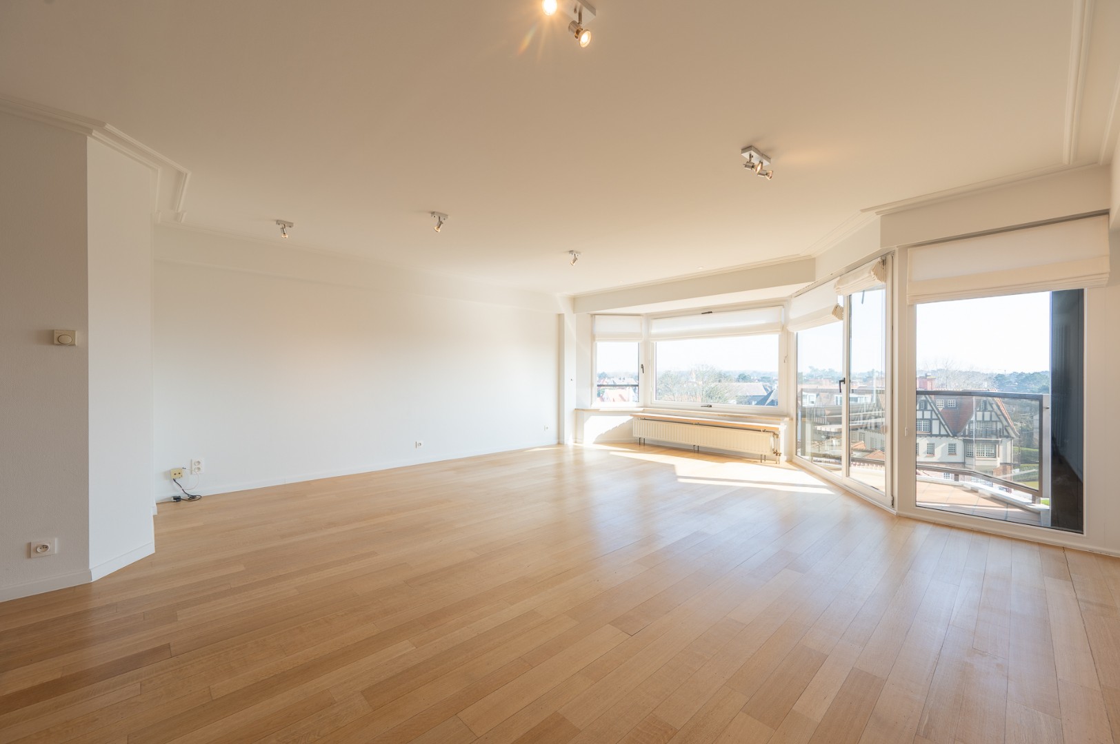 Zuidgericht appartement gelegen op Kustlaan, genietend van bijzonder mooi open zicht - foto 3