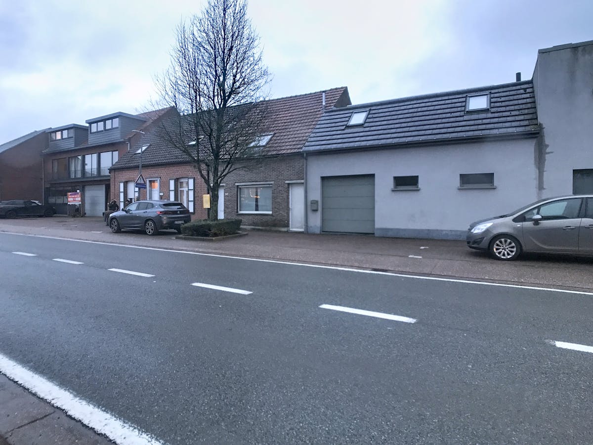 Maison à rénover à vendre dans le centre de Wuustwezel - photo 4