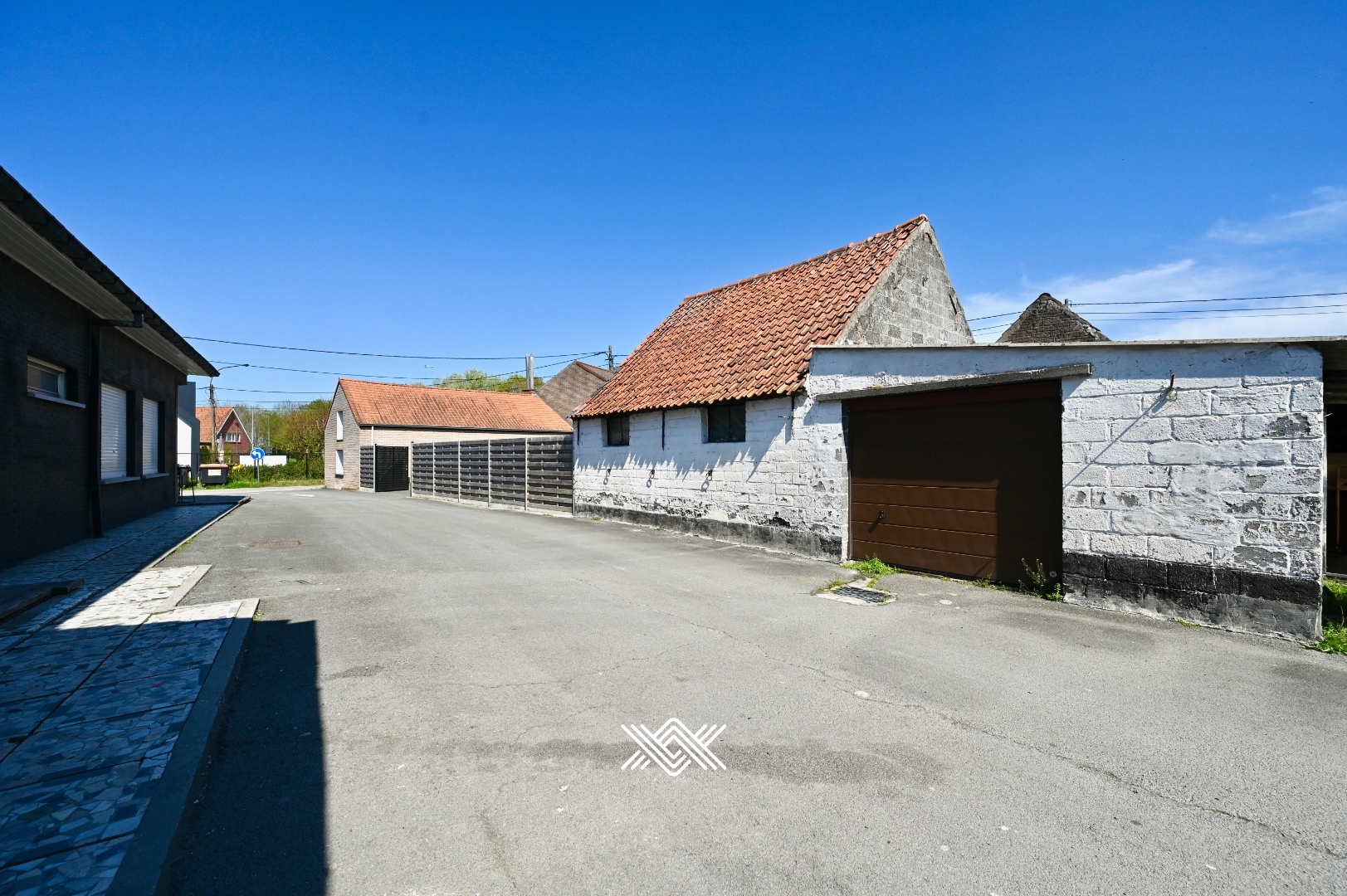 Veelzijdig handelshuis met woonst en bijgebouwen - photo 4