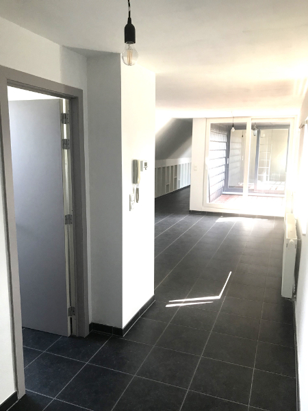 Trendy Loft appartement 1slk , met zonnig terras - rustige ligging op 1 km centrum Berlare - photo 5