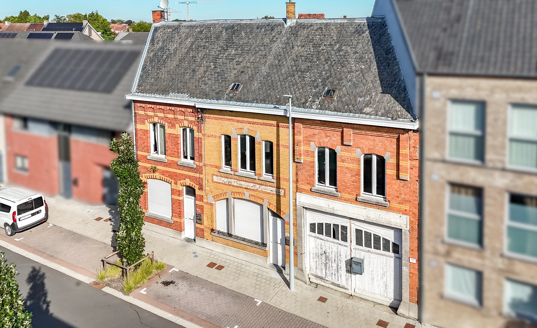 Te renoveren woningen met bijhorende loods! - foto 1